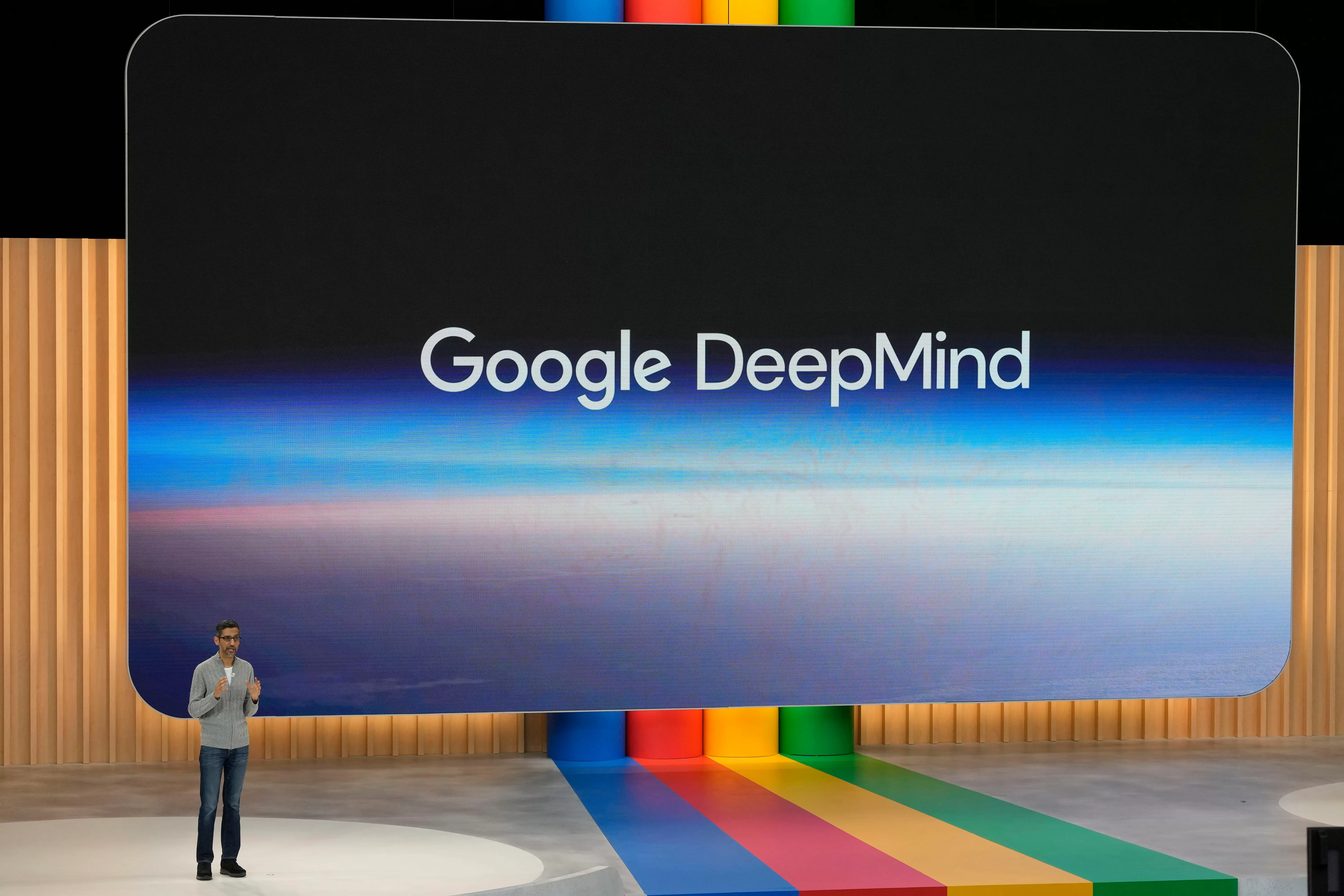 Gmail adds new AI features, turning it into a personal assistant