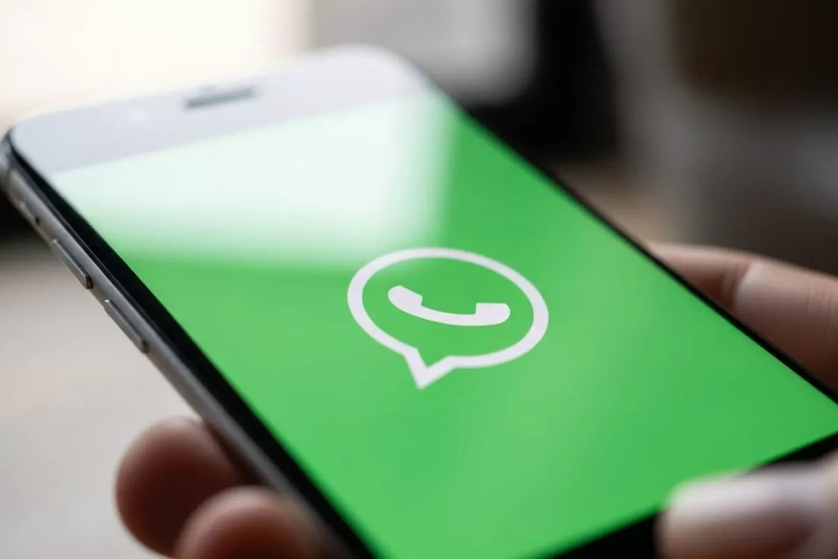WhatsApp Says Russia Tried To 'Fully Block' Its Messaging Services To Push State App